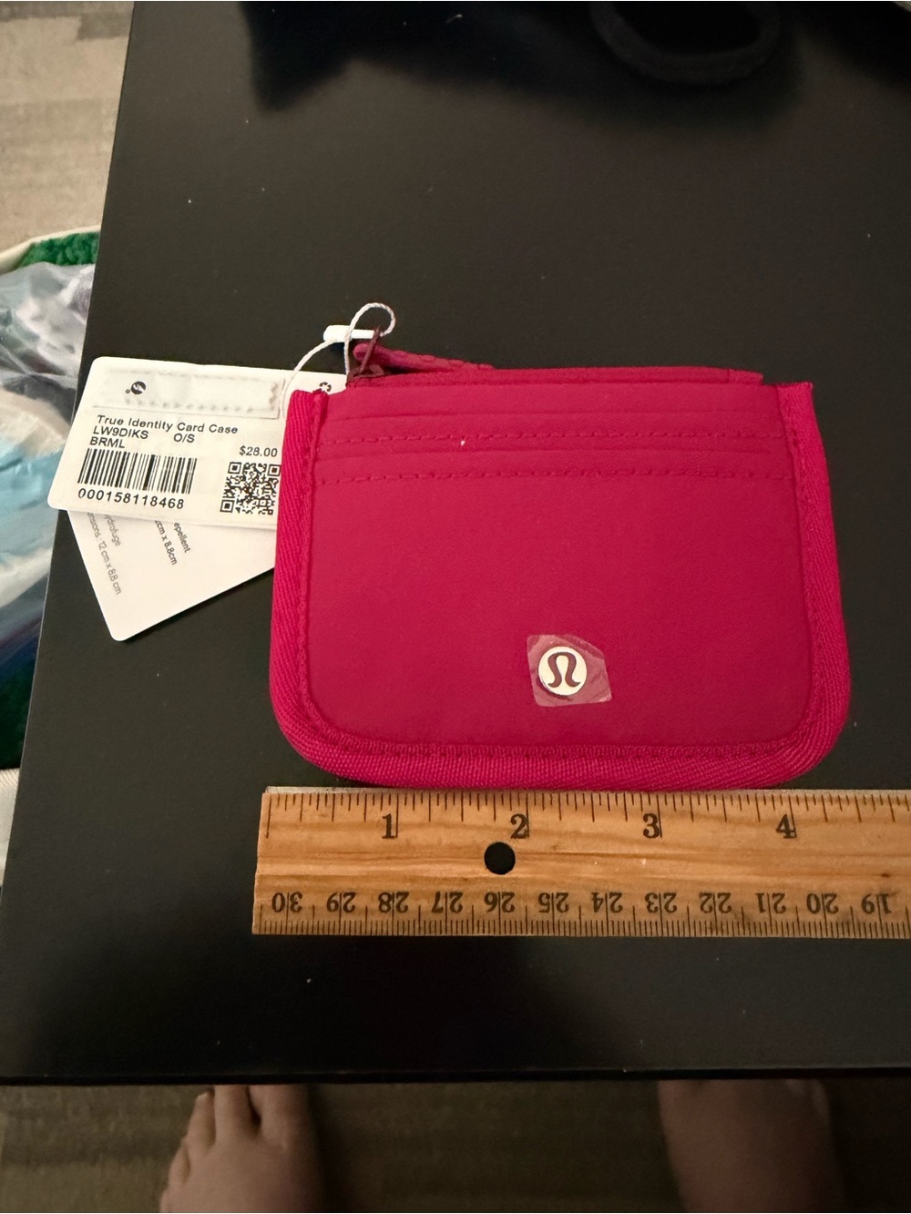 Lululemon Berry rumble Card Case